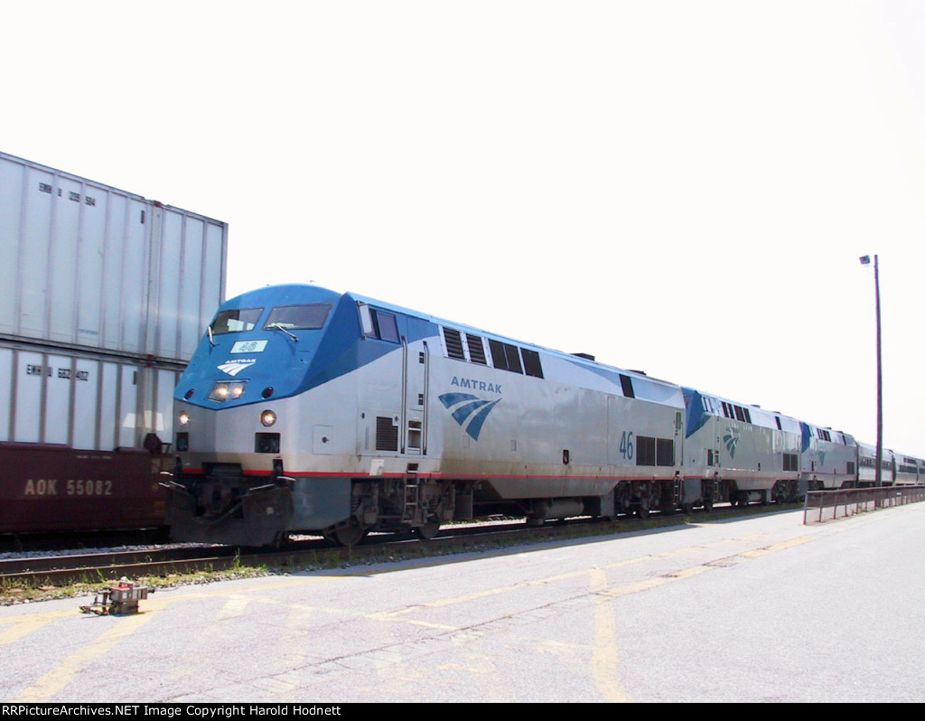 AMTK 46 leads train 20 northbound